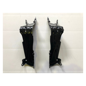 Alzare® - Rear Driver and Passenger Side Bumper Mounting Bracket Set (Standard Line)