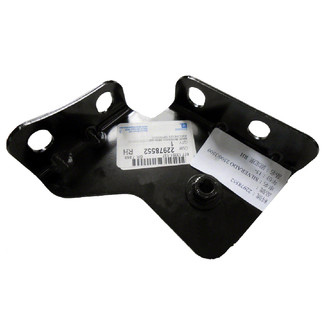 Alzare® GM1043124 - Front Outer Passenger Side Bumper Mounting Bracket (Standard Line)
