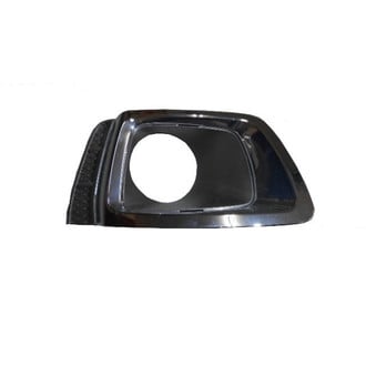 Alzare® SU1038107 - Front Driver Side Fog Light Bezel (Standard Line)