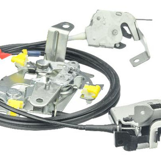 Autotecnica® - Rear Driver Side Door Latch Assembly