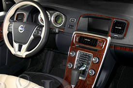 B&I Dash Kit on Volvo S60