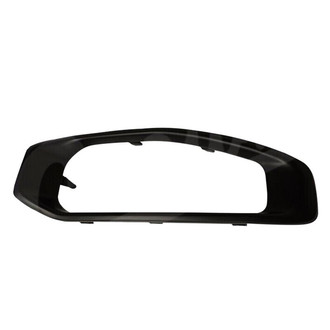 Crown® - Front Passenger Side Bumper Cover Molding