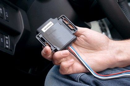 CURT® - Echo Under Dash Brake Controller Installation Instructions