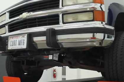 CURT® - Front Mount Installation on 1994 Chevrolet K3500
