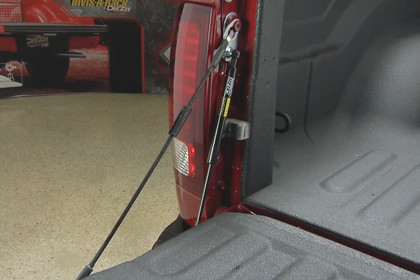 Dee Zee® - Tailgate Assist Installation