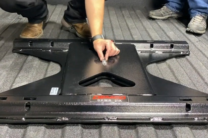 Demco® - 5th Wheel Adapter Installation