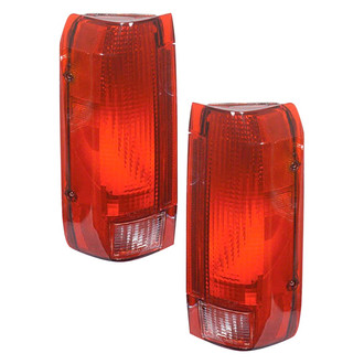 Depo® - Driver and Passenger Side Replacement Tail Lights (Standard Line)