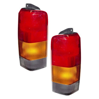 Depo® - Driver and Passenger Side Replacement Tail Lights (Standard Line)