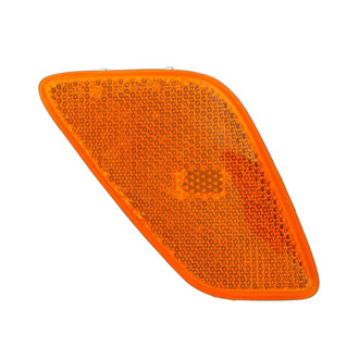 Eagle Eyes® - Passenger Side Replacement Side Marker Light (Standard Line)