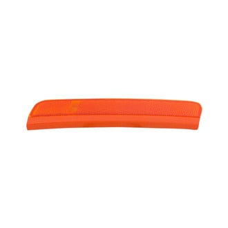Eagle Eyes® - Passenger Side Replacement Side Marker Light (Standard Line)