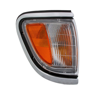 Eagle Eyes® - Passenger Side Replacement Turn Signal/Corner Light (Standard Line)