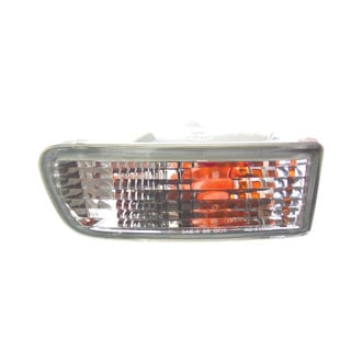 Eagle Eyes® - Driver Side Replacement Turn Signal/Parking Light (Standard Line)