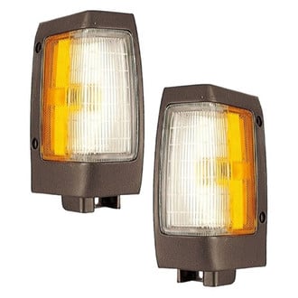 Eagle Eyes® - Driver Side Replacement Turn Signal/Corner Light Set (Standard Line)