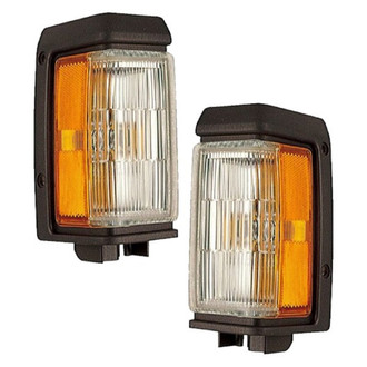 Eagle Eyes® - Driver Side Replacement Turn Signal/Corner Light Set (Standard Line)