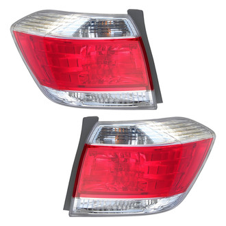 Eagle Eyes® - Driver and Passenger Side Replacement Tail Lights (Standard Line)