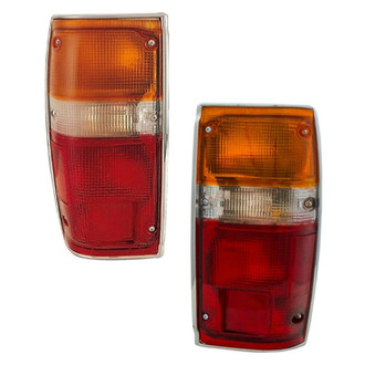 Eagle Eyes® - Driver and Passenger Side Replacement Tail Lights (Standard Line)