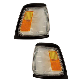 Eagle Eyes® - Driver Side Replacement Turn Signal/Corner Light Set (Standard Line)