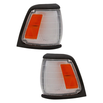 Eagle Eyes® - Driver Side Replacement Turn Signal/Corner Light Set (Standard Line)
