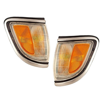 Eagle Eyes® - Driver Side Replacement Turn Signal/Corner Light Set (Standard Line)