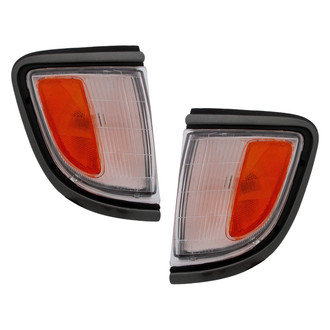 Eagle Eyes® - Driver Side Replacement Turn Signal/Corner Light Set (Standard Line)