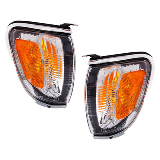 Eagle Eyes® - Driver Side Replacement Turn Signal/Corner Light Set (Standard Line)