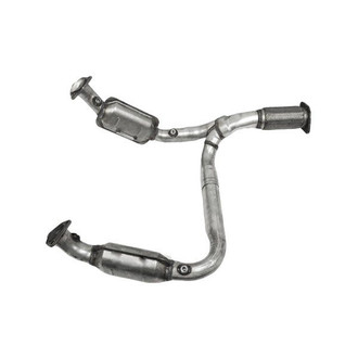 Eastern Catalytic® - ECO III Direct Fit Catalytic Converter and Pipe Assembly