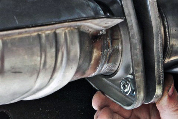 2012 Universal Catalytic Converters Catalog (14,3 MB)