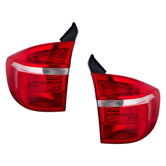 iD Select® - Driver and Passenger Side Outer Replacement Tail Lights (Standard Line)