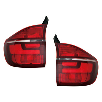 iD Select® - Driver and Passenger Side Outer Replacement Tail Lights (Standard Line)