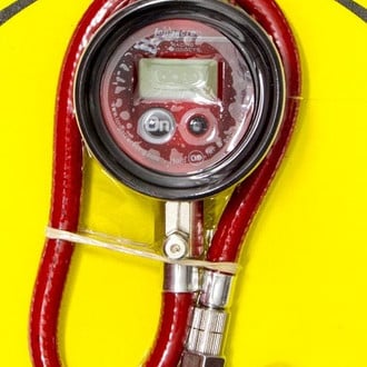 Longacre® - 0 to 60 psi Semi Pro Digital Tire Pressure Gauge
