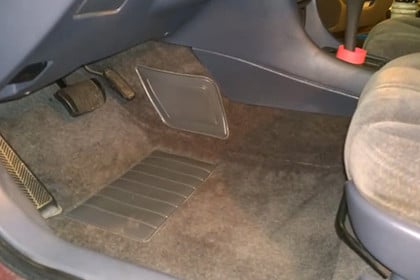 Lund® - Replacement Carpet Installation
