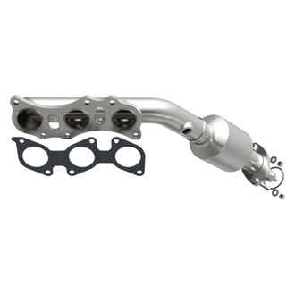 MagnaFlow® - OEM Grade Stainless Steel Exhaust Manifold with Integrated Catalytic Converter