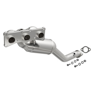 MagnaFlow® - OEM Grade Stainless Steel Exhaust Manifold with Integrated Catalytic Converter