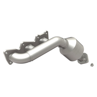MagnaFlow® - OEM Grade Exhaust Manifold with Integrated Catalytic Converter