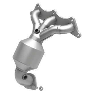 MagnaFlow® - OEM Grade Stainless Steel Exhaust Manifold with Integrated Catalytic Converter