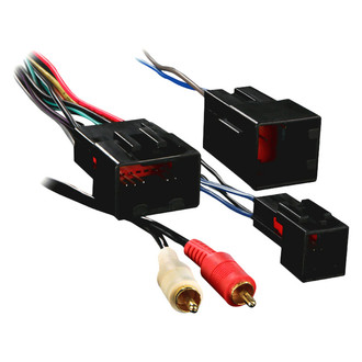 Metra® - Aftermarket Radio Wiring Harness with OEM Plug and Amplifier Integration