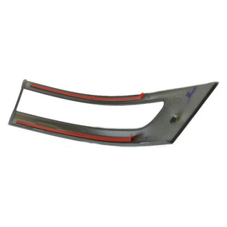 Jeep OE - Rear Left Inner Tail Light Bezel