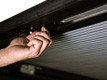 Easy to open with a full-width handle