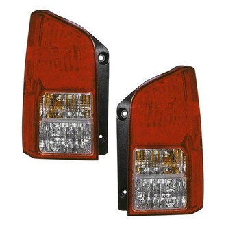 Pacific Best® - Driver and Passenger Side Replacement Tail Lights (Standard Line)