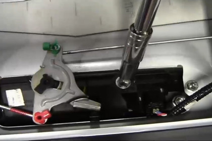 Pop & Lock® - Manual Tailgate Lock Installation