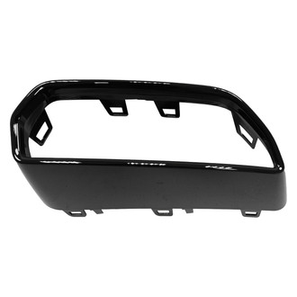 Replace® - Rear Passenger Side Bumper Exhaust Pipe Hole Trim (Standard Line)
