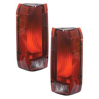 Replace® - Driver and Passenger Side Replacement Tail Lights (Value Line)