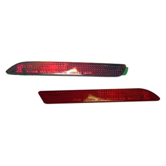 Replace® - Rear Driver and Passenger Side Bumper Reflector Set (CAPA Certified)