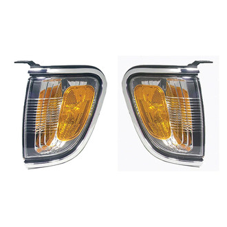 Replace® - Driver and Passenger Side Replacement Turn Signal/Corner Light Set (Standard Line)