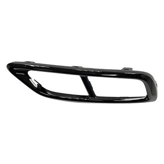 Replace® - Rear Passenger Side Bumper Exhaust Pipe Hole Trim (Standard Line)
