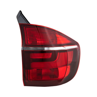 Replacement - Passenger Side Passenger Side Outer Tail Light (Standard Line)