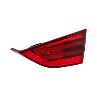 Replacement - Passenger Side Passenger Side Inner Tail Light (Standard Line)