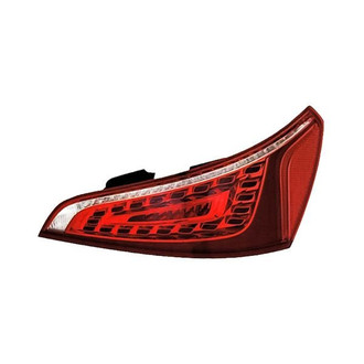 Replacement - Passenger Side Passenger Side Inner Tail Light (Standard Line)