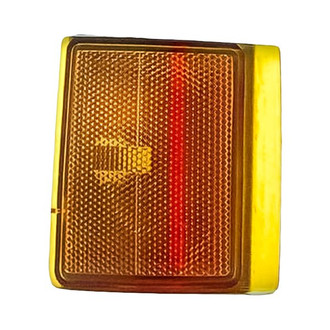 Replacement - Passenger Side Lower Side Marker Light (Standard Line)