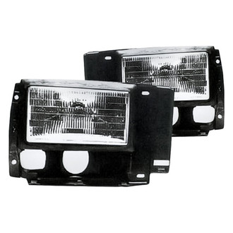 Replacement - Driver and Passenger Side Headlight Set (Standard Line)